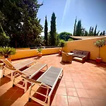 アパート 2 Bed Elviria - 65sqm Terrace - Pools - Walk To