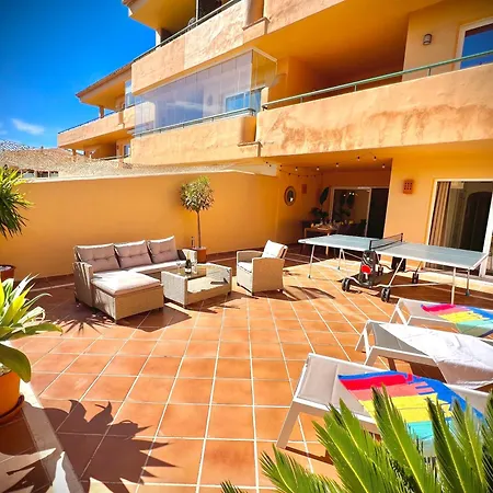2 Bed Elviria - 65sqm Terrace - Pools - Walk To *
